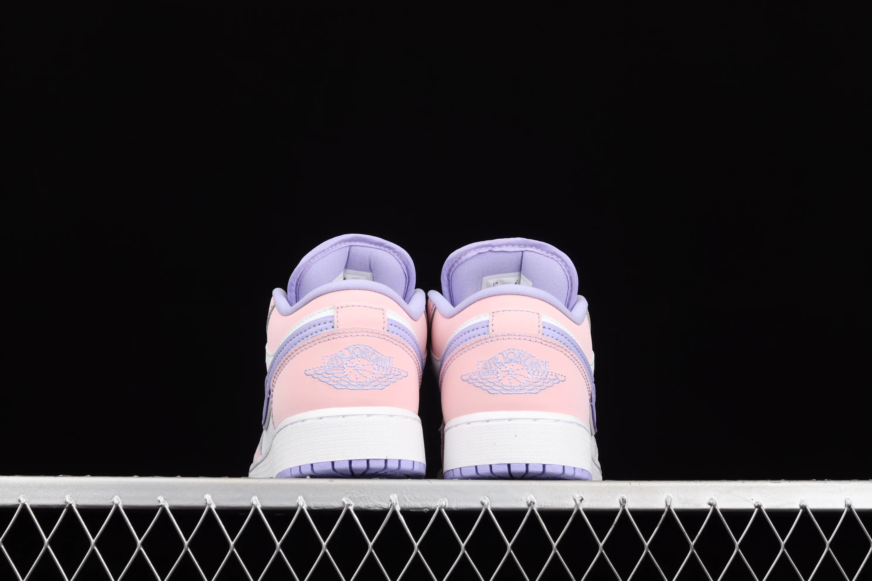 All categories Air Jordan Jordan series basketball shoes Air Jordan 1 Low G version pure original Air Jordan 1 Low AJ1 Joe 1 white purple pink low-top cultural leisure sports sneakers CV9844-600